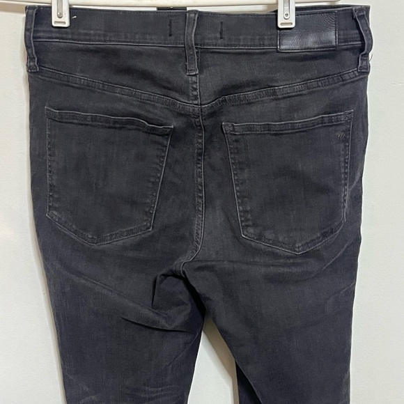 Madewell 9’’ Mid Rise Black Distressed Skinny Jeans Sz 28 - Picture 6 of 10
